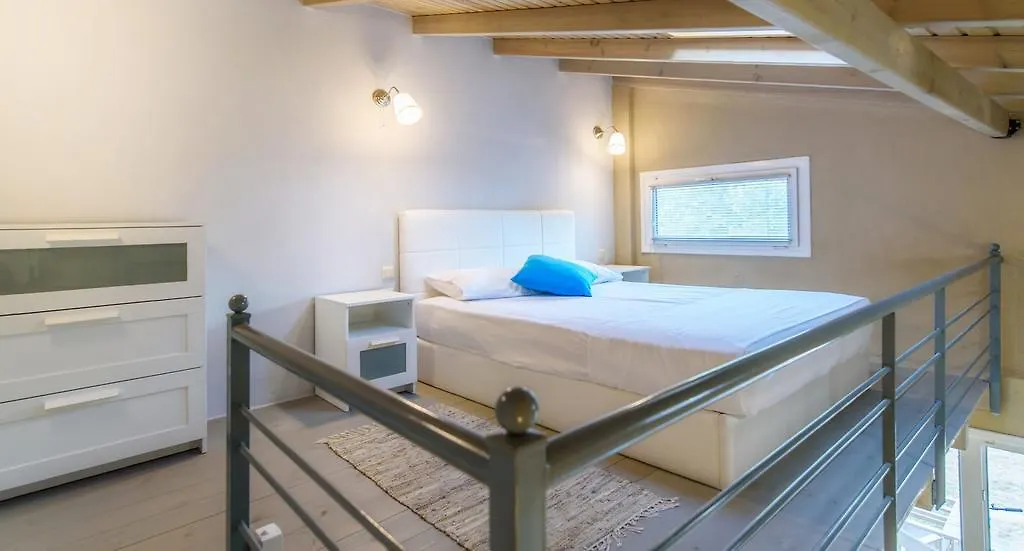Camping Valti Houses Sarti